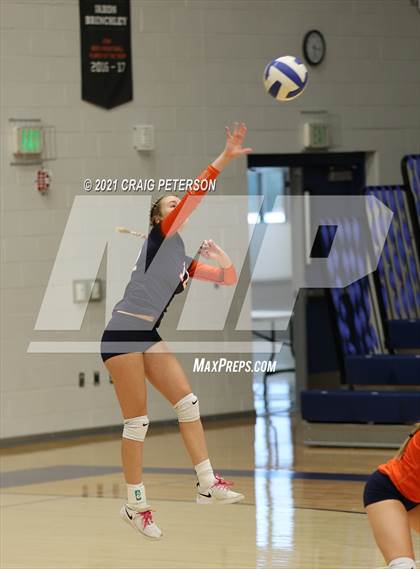 Thumbnail 1 in Mountain Crest @ Ridgeline photogallery.