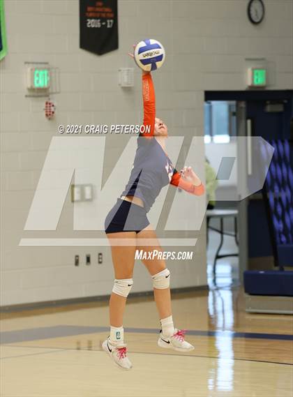 Thumbnail 3 in Mountain Crest @ Ridgeline photogallery.