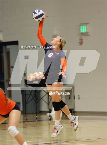 Thumbnail 1 in Mountain Crest @ Ridgeline photogallery.
