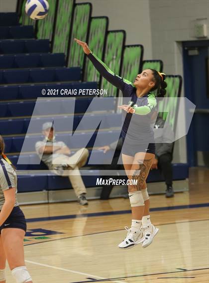 Thumbnail 1 in Mountain Crest @ Ridgeline photogallery.
