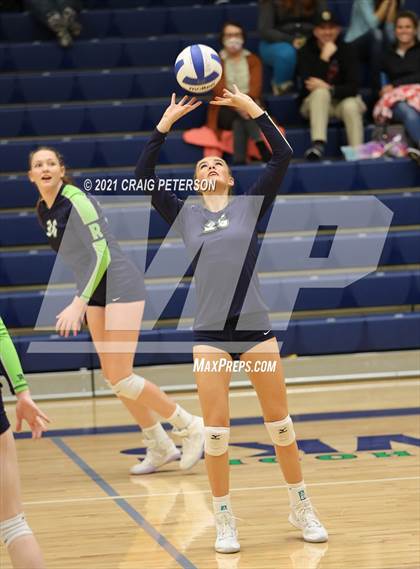 Thumbnail 1 in Mountain Crest @ Ridgeline photogallery.