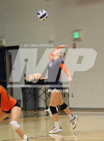 Thumbnail 3 in Mountain Crest @ Ridgeline photogallery.