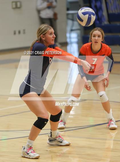 Thumbnail 1 in Mountain Crest @ Ridgeline photogallery.