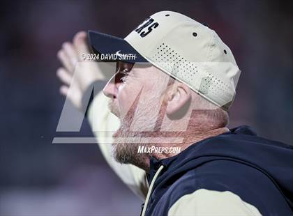 Thumbnail 1 in Lee's Summit @ Lee's Summit North (MSHSAA Class 6 District 6 Championship) photogallery.