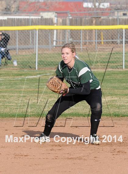 Thumbnail 1 in Burroughs @ Tehachapi photogallery.