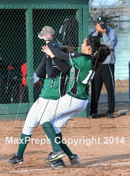 Thumbnail 2 in Burroughs @ Tehachapi photogallery.