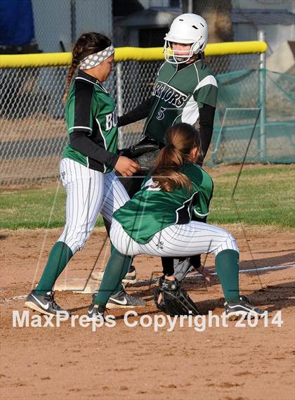 Thumbnail 3 in Burroughs @ Tehachapi photogallery.
