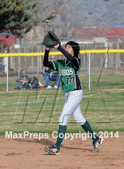 Thumbnail 1 in Burroughs @ Tehachapi photogallery.