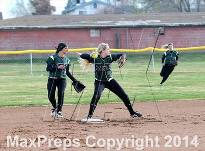 Thumbnail 1 in Burroughs @ Tehachapi photogallery.