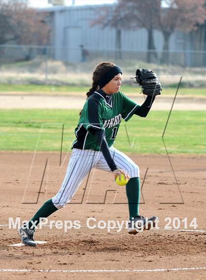 Thumbnail 2 in Burroughs @ Tehachapi photogallery.