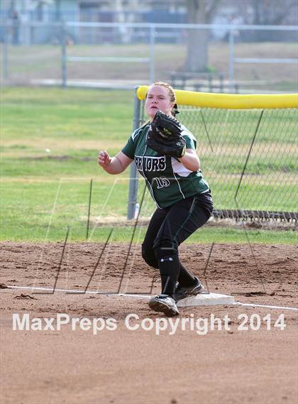 Thumbnail 2 in Burroughs @ Tehachapi photogallery.