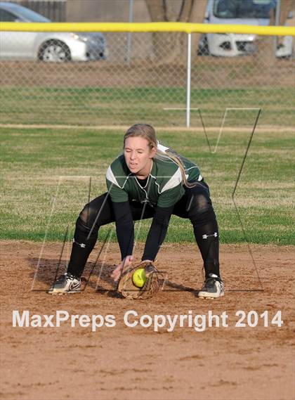 Thumbnail 3 in Burroughs @ Tehachapi photogallery.