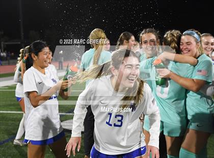 Thumbnail 2 in Santiago vs. Santa Margarita (CIF-SS Open Division Final) photogallery.