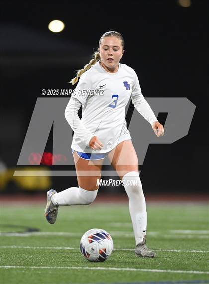 Thumbnail 1 in Santiago vs. Santa Margarita (CIF-SS Open Division Final) photogallery.