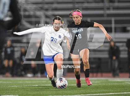 Thumbnail 3 in Santiago vs. Santa Margarita (CIF-SS Open Division Final) photogallery.