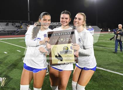 Thumbnail 2 in Santiago vs. Santa Margarita (CIF-SS Open Division Final) photogallery.