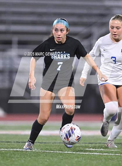 Thumbnail 1 in Santiago vs. Santa Margarita (CIF-SS Open Division Final) photogallery.