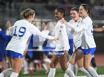 Thumbnail 2 in Santiago vs. Santa Margarita (CIF-SS Open Division Final) photogallery.