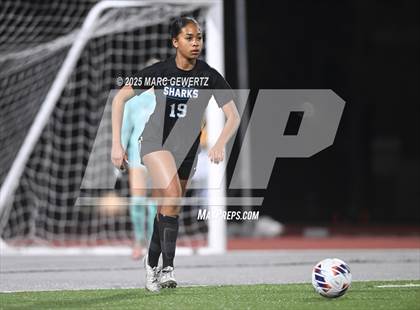 Thumbnail 3 in Santiago vs. Santa Margarita (CIF-SS Open Division Final) photogallery.