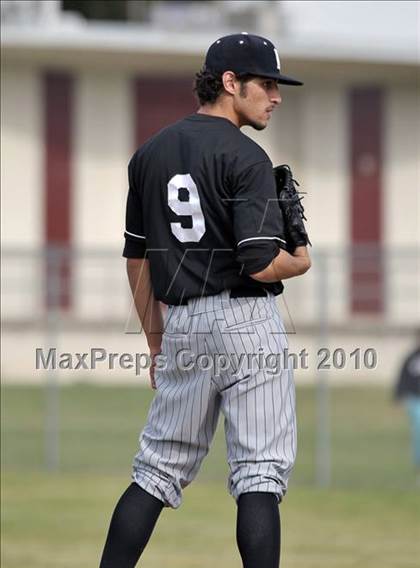 Thumbnail 1 in Northview @ Covina photogallery.