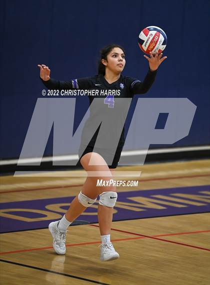 Thumbnail 2 in Elizabeth vs. Rancho Dominguez (CIF LAC D4 Semifinal) photogallery.