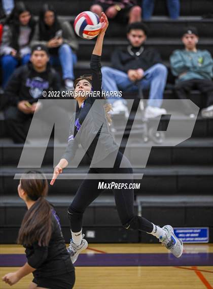 Thumbnail 2 in Elizabeth vs. Rancho Dominguez (CIF LAC D4 Semifinal) photogallery.