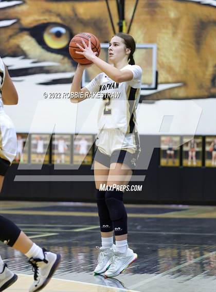 Thumbnail 3 in Kaufman vs. Eustace (Kaufman Holiday Tournament) photogallery.