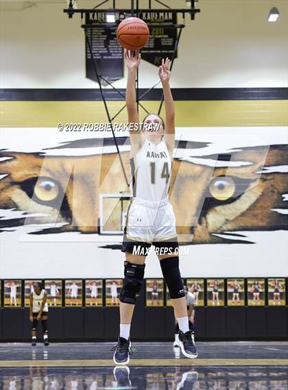 Thumbnail 2 in Kaufman vs. Eustace (Kaufman Holiday Tournament) photogallery.