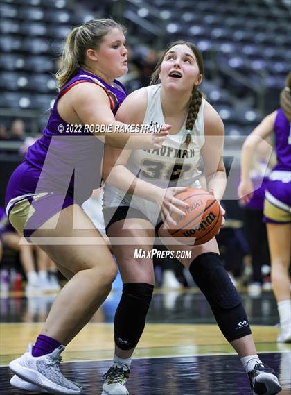 Thumbnail 2 in Kaufman vs. Eustace (Kaufman Holiday Tournament) photogallery.