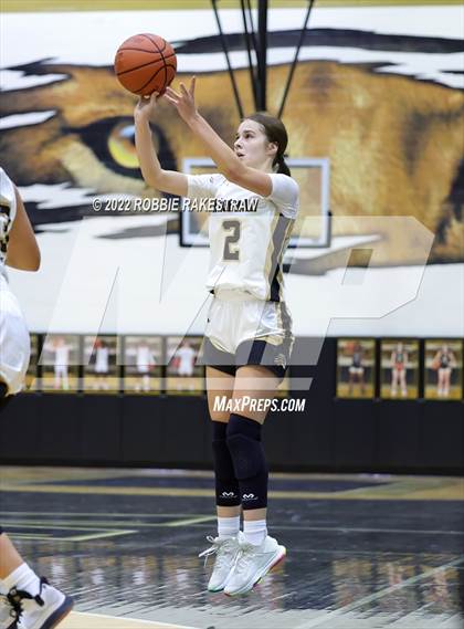 Thumbnail 1 in Kaufman vs. Eustace (Kaufman Holiday Tournament) photogallery.
