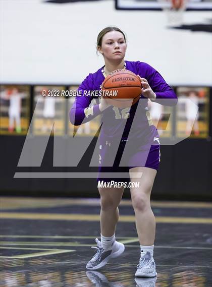 Thumbnail 3 in Kaufman vs. Eustace (Kaufman Holiday Tournament) photogallery.
