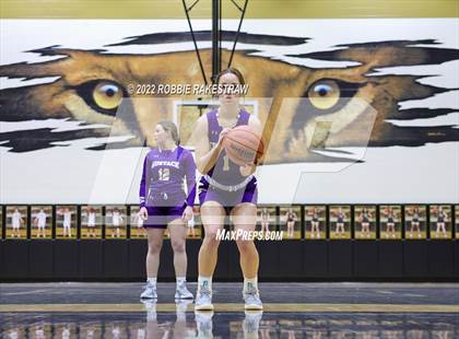 Thumbnail 3 in Kaufman vs. Eustace (Kaufman Holiday Tournament) photogallery.
