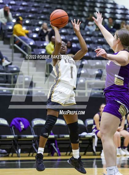 Thumbnail 3 in Kaufman vs. Eustace (Kaufman Holiday Tournament) photogallery.