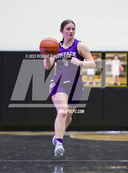 Thumbnail 1 in Kaufman vs. Eustace (Kaufman Holiday Tournament) photogallery.
