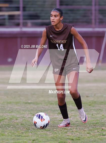 Thumbnail 2 in Archbishop Mitty vs. Saint Francis (CIFCCS D1 Championship) photogallery.