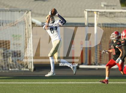 Thumbnail 2 in Notre Dame (SO) @ Orange Lutheran photogallery.