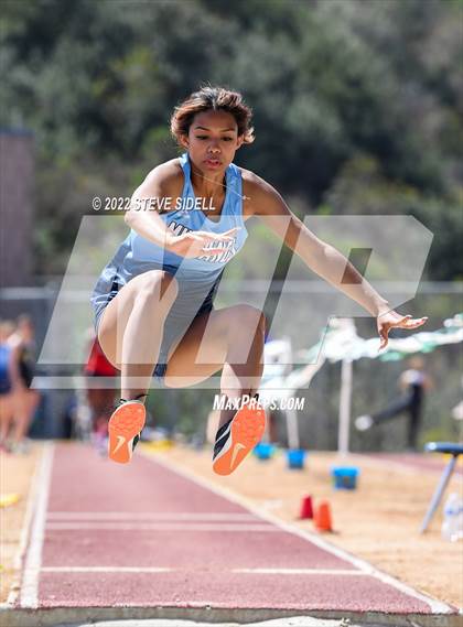 Thumbnail 1 in Elmer Runge Invitational photogallery.