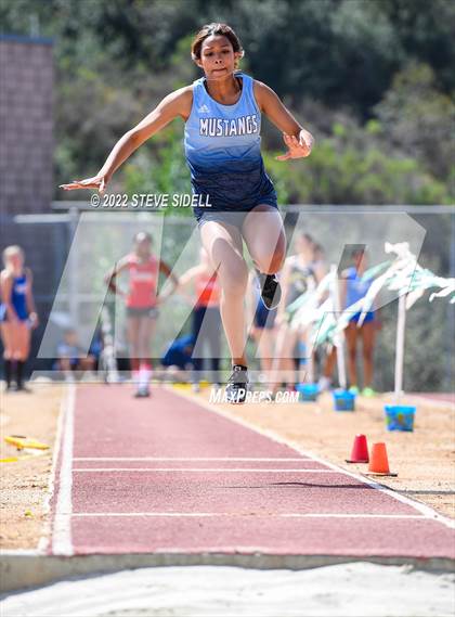 Thumbnail 2 in Elmer Runge Invitational photogallery.