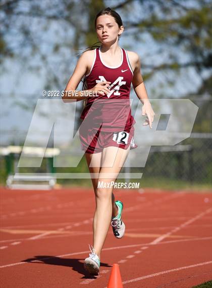 Thumbnail 2 in Elmer Runge Invitational photogallery.