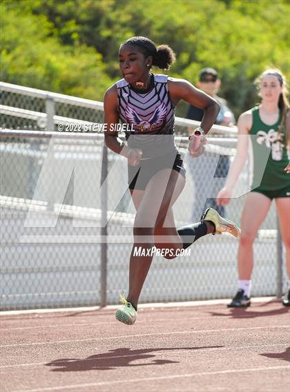 Thumbnail 2 in Elmer Runge Invitational photogallery.