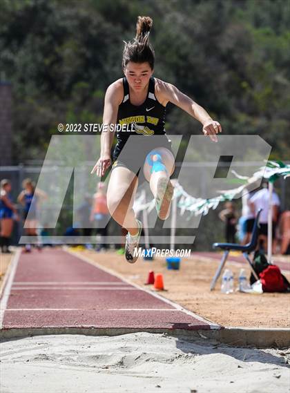Thumbnail 1 in Elmer Runge Invitational photogallery.