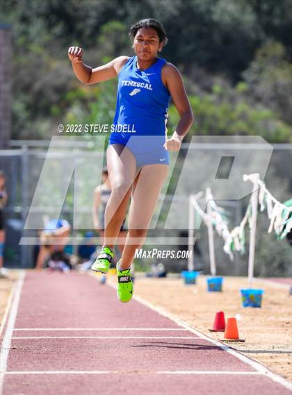 Thumbnail 3 in Elmer Runge Invitational photogallery.