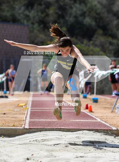 Thumbnail 1 in Elmer Runge Invitational photogallery.