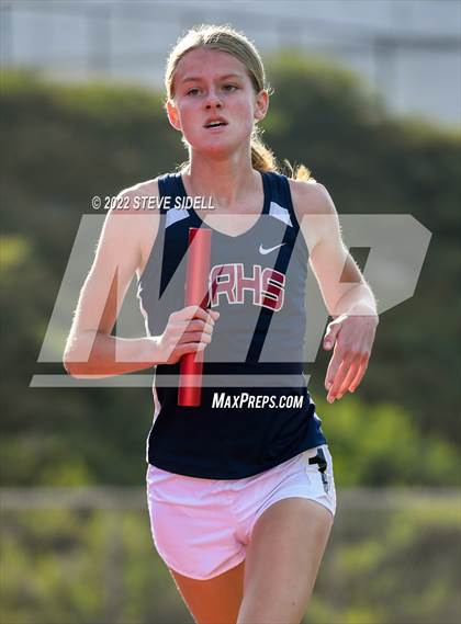 Thumbnail 2 in Elmer Runge Invitational photogallery.