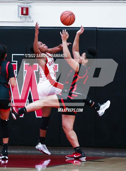 Thumbnail 1 in   Redondo Union @ Harvard-Westlake (Harvard-Westlake Invitational Classic) photogallery.