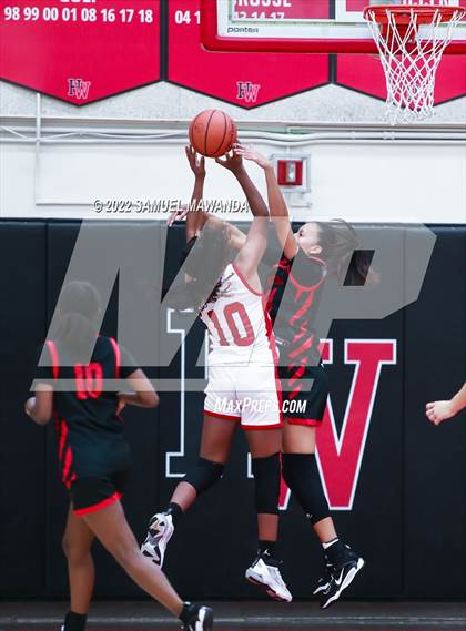 Thumbnail 2 in   Redondo Union @ Harvard-Westlake (Harvard-Westlake Invitational Classic) photogallery.