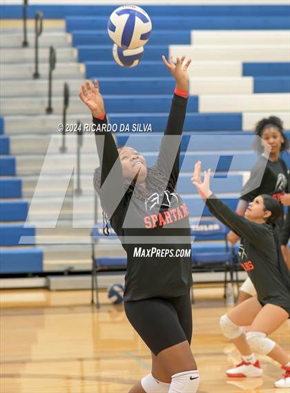 Thumbnail 2 in Morton Ranch vs Cypress Lakes (KISD/CFISD Tournament) photogallery.