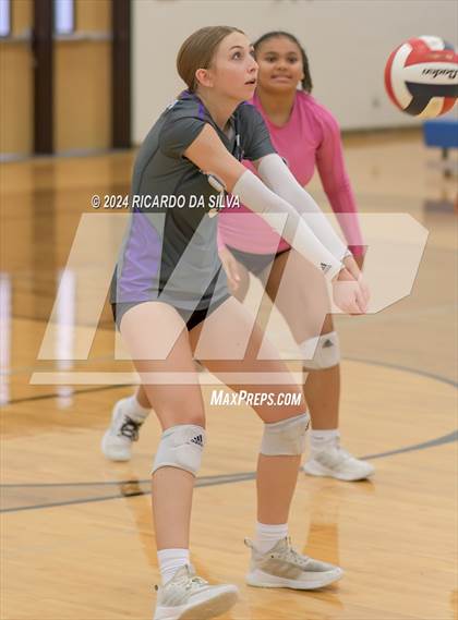 Thumbnail 2 in Morton Ranch vs Cypress Lakes (KISD/CFISD Tournament) photogallery.
