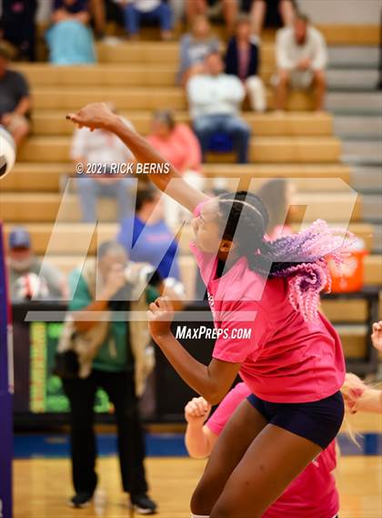 Thumbnail 3 in College Park @ Oak Ridge photogallery.
