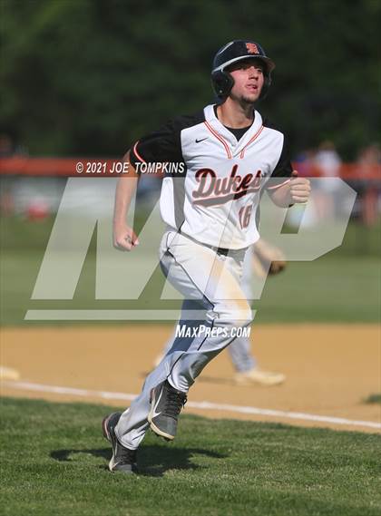Thumbnail 3 in Burke Catholic @ Marlboro Central photogallery.
